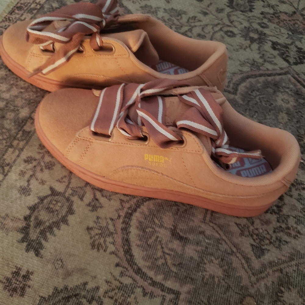 πPuma Suede Fashion Tennis Shoesπ - Picture 8 of 9